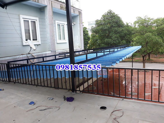 Bạt xếp lớp lượn sóng